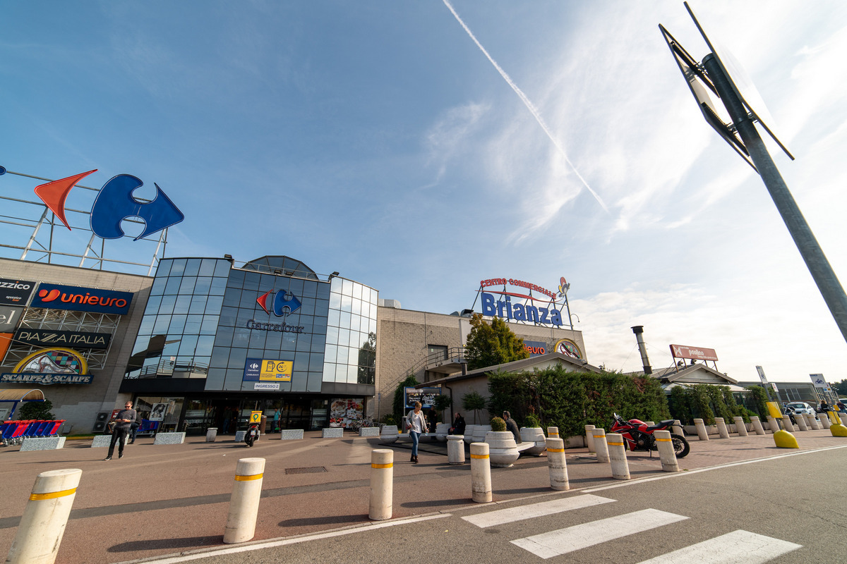 CARMILA NEW PRINCES SVICOM CARREFOUR 2