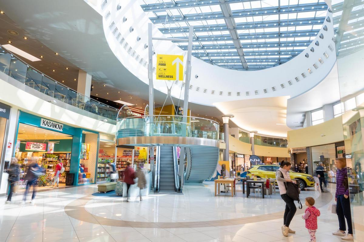 CENTRI COMMERCIALI 9 MILIONI SES ITALIA 1