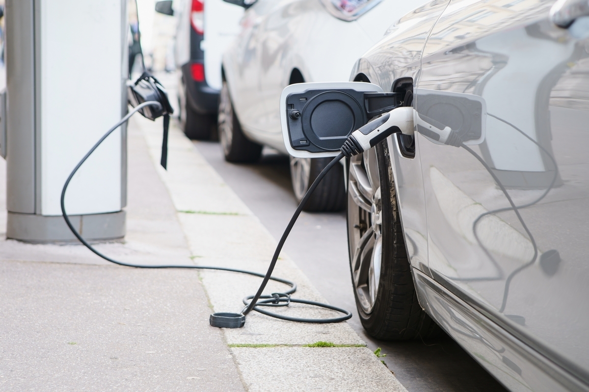 Carrefour Belgio limiti auto elettriche parcheggi super 1