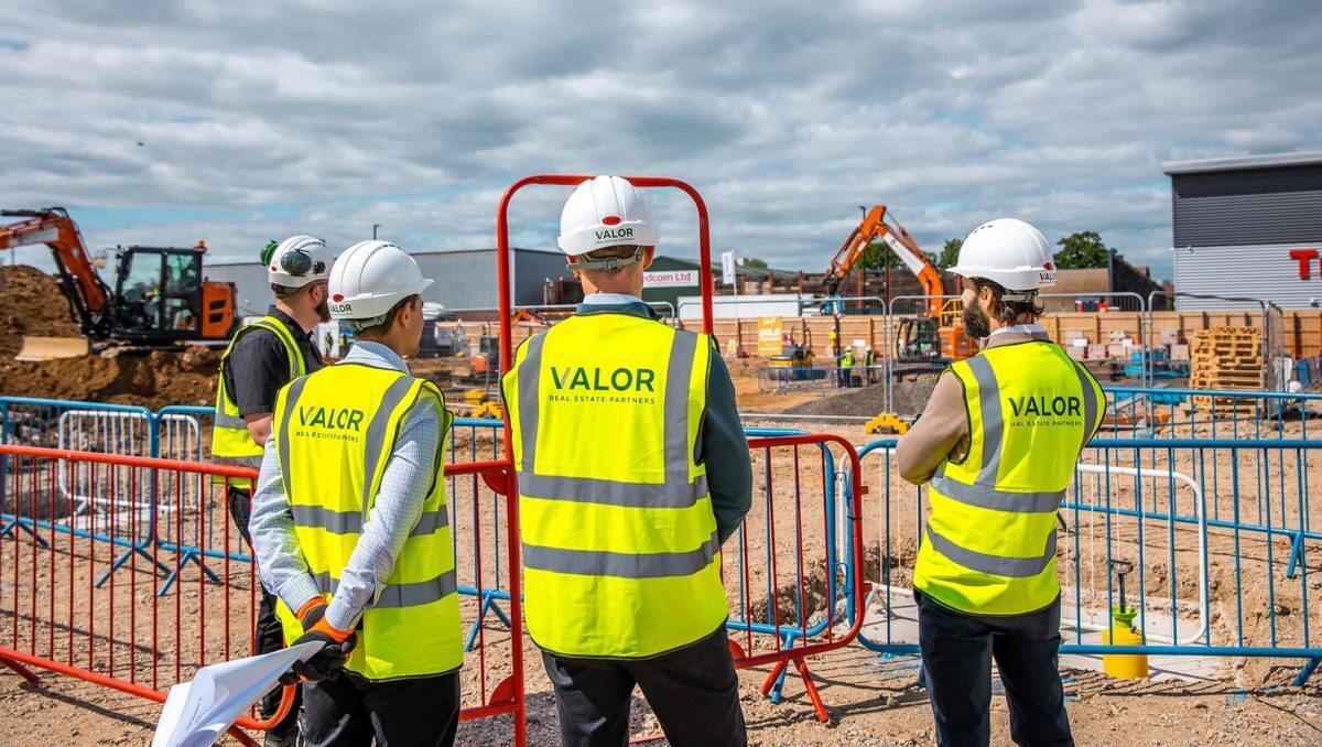 VALOR REAL ESTATE ITALIA 20 MILIONI ACQUISIZIONE 1