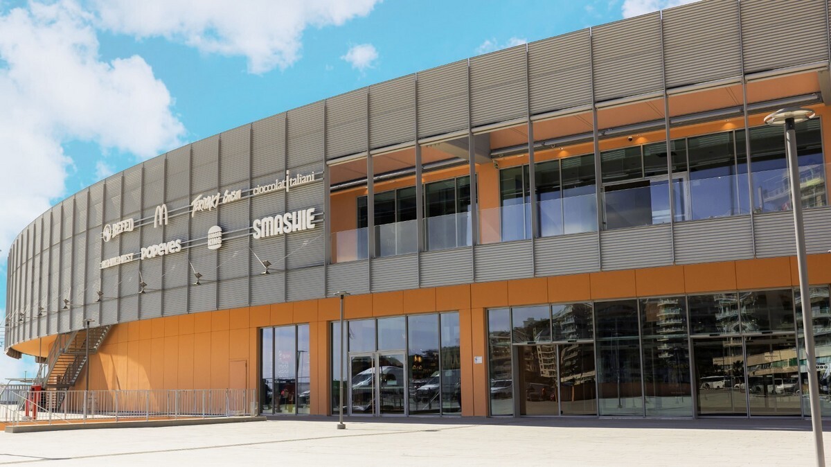 WATERFRONT MALL 27 MARZO 90 TENANT I