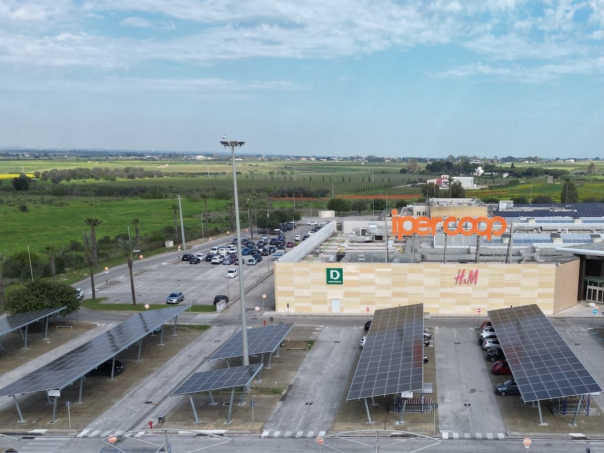 Coop Alleanza 3.0: all’Ipercoop “Colonne” di Brindisi arrivano  le pensiline fotovoltaiche 