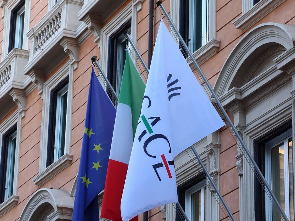 Confimprese e Sace firmano un accordo per esportare il retail italiano