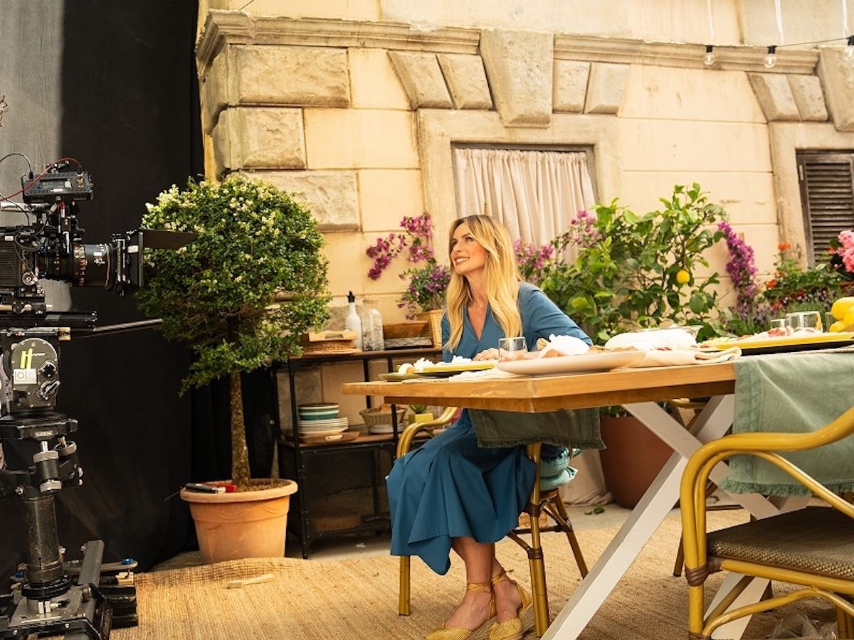 La Mozzarella di Bufala Campana Dop torna in tv: nuovo spot con testimonial Serena Autieri