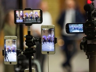 Lo streaming delle puntate: l'ascesa del marketing live nell'iGaming