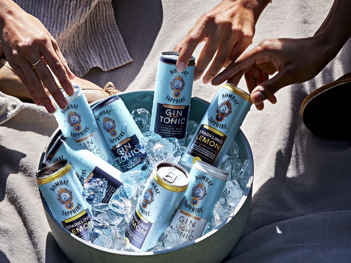 Bombay Sapphire presenta Sparkling Lemon, il cockatail al limone ready-to-drink