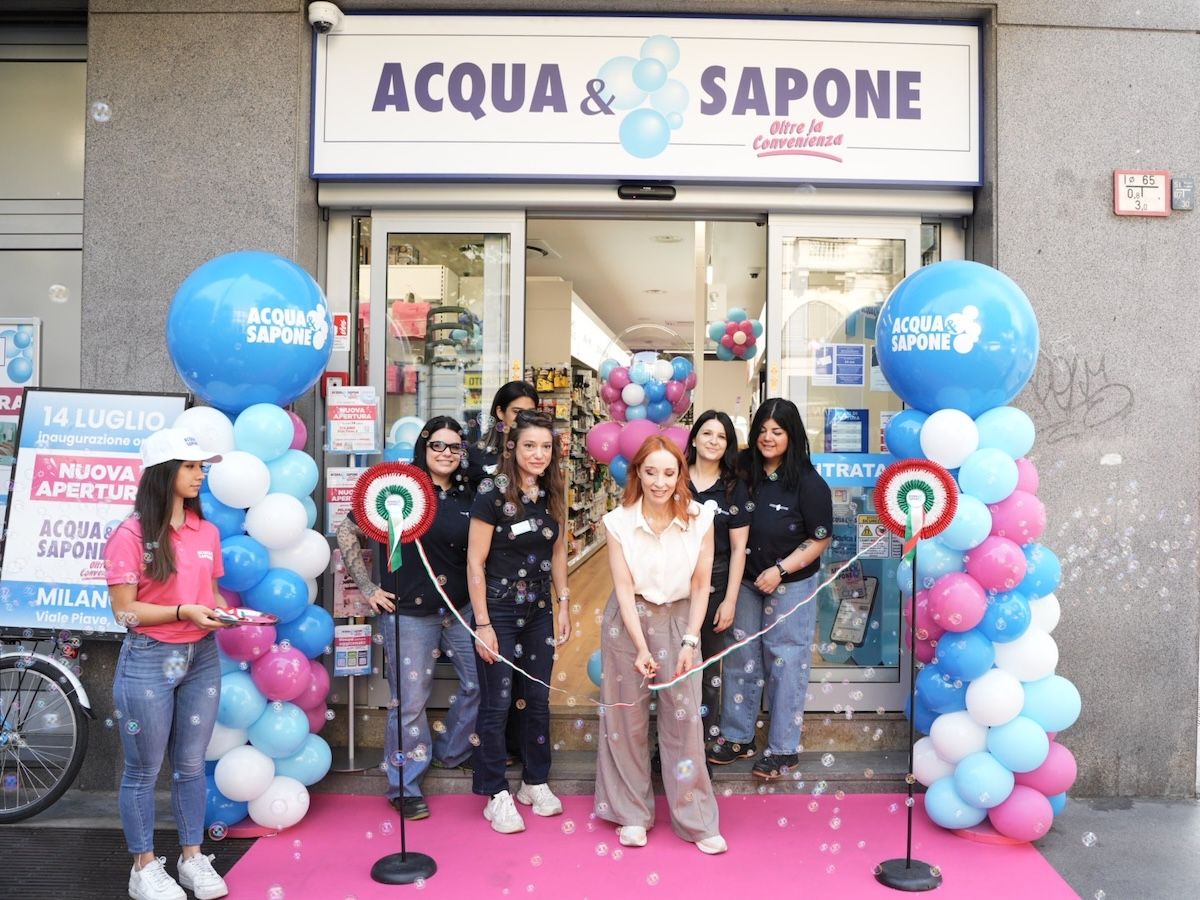 Cesar inaugura un punto vendita Acqua & Sapone in centro a Milano
