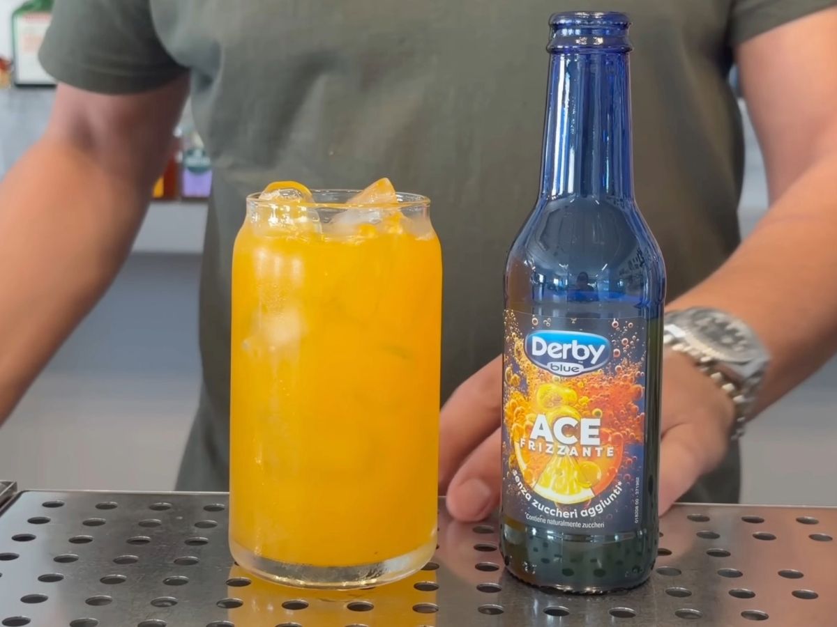 Derby Blue presenta la prima drink list di frutta frizzante firmata Flairtender