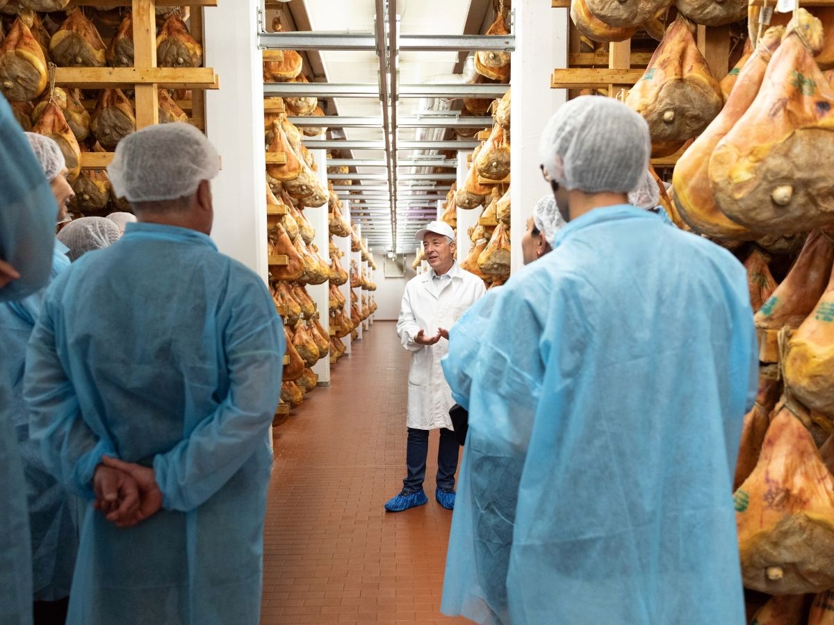 A Langhirano (Pr) torna il Festival del Prosciutto di Parma con Finestre Aperte