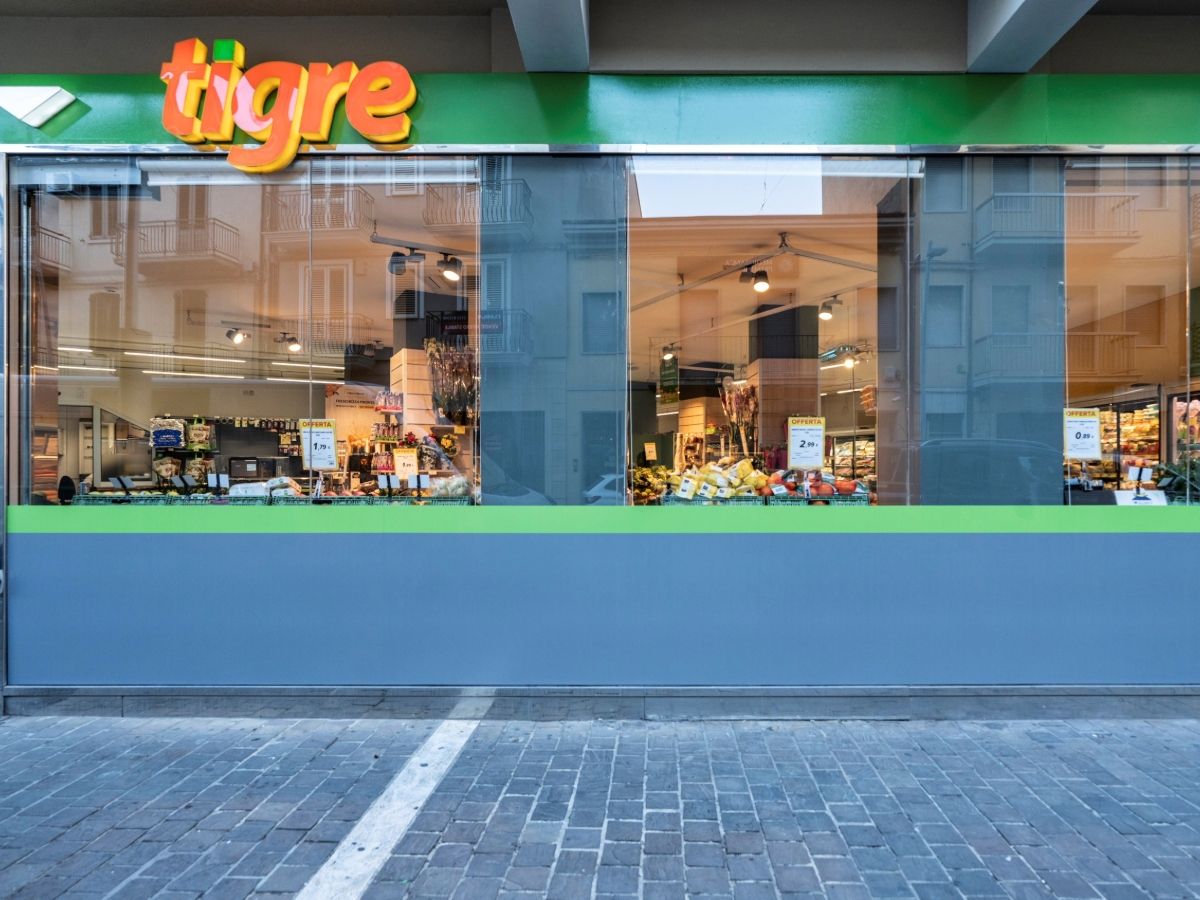 Gruppo Gabrielli riapre il supermercato Tigre nel centro di Civitanova Marche