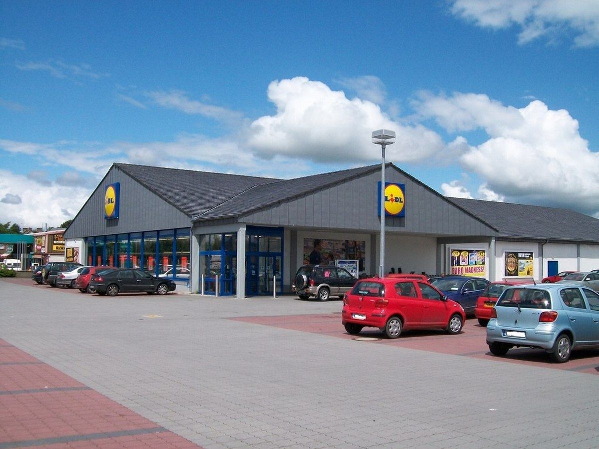 In Francia e (forse) nel centro Europa Lidl fa razzia: quasi 600 negozi nel mirino