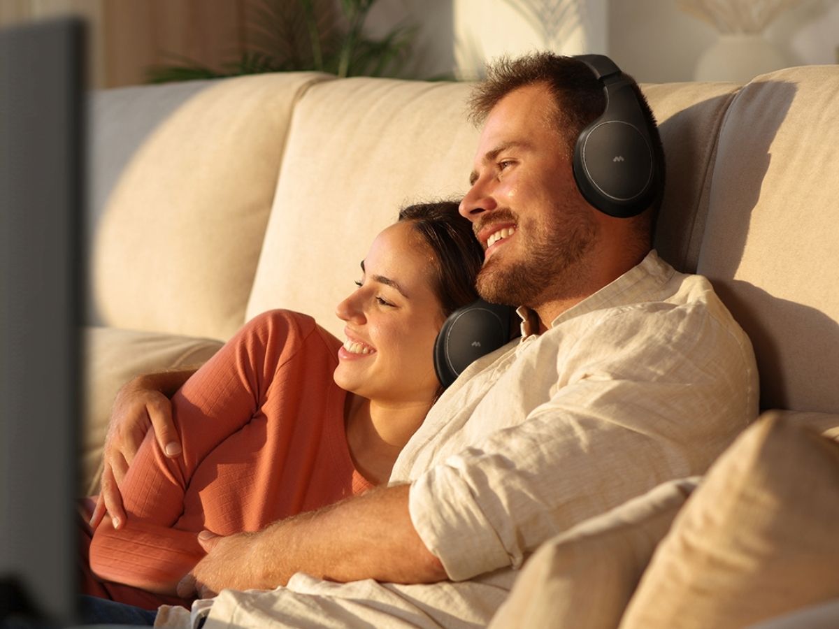 Meliconi lancia le nuove cuffie tv wireless Full Digital per la visione in coppia o in famiglia