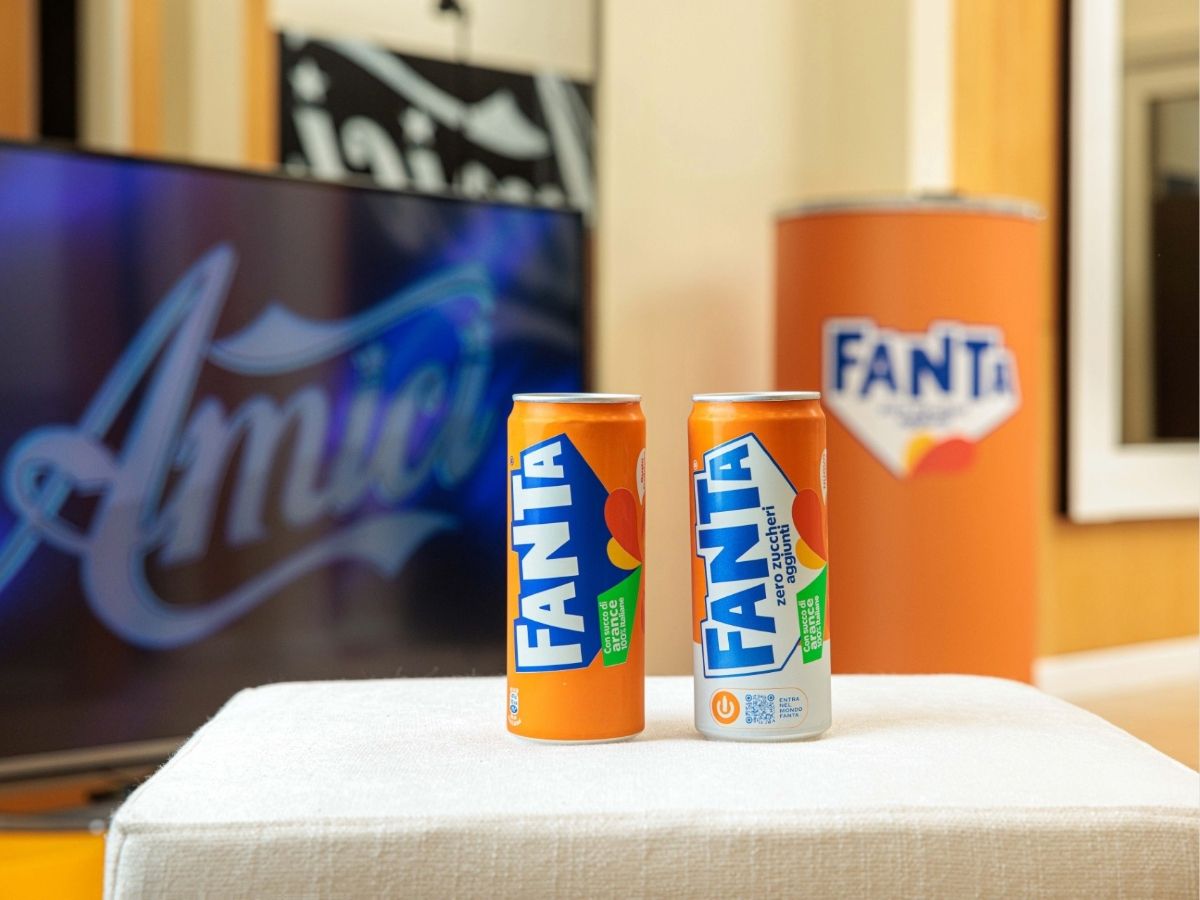 Fanta avvia una nuova partnership con Amici rafforzando il dialogo con Gen Z e Millenials