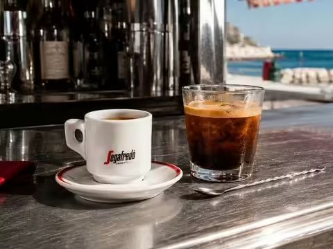 Caffè Segafredo, cinque contendenti in campo per il controllo