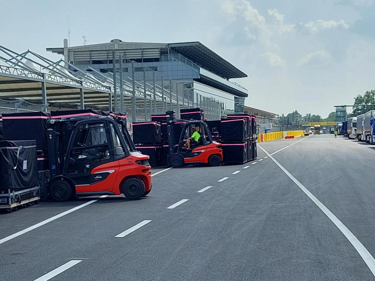 Salgono i giri del noleggio Linde MH supporta la logistica del Gran Premio di Formula 1 di Monza