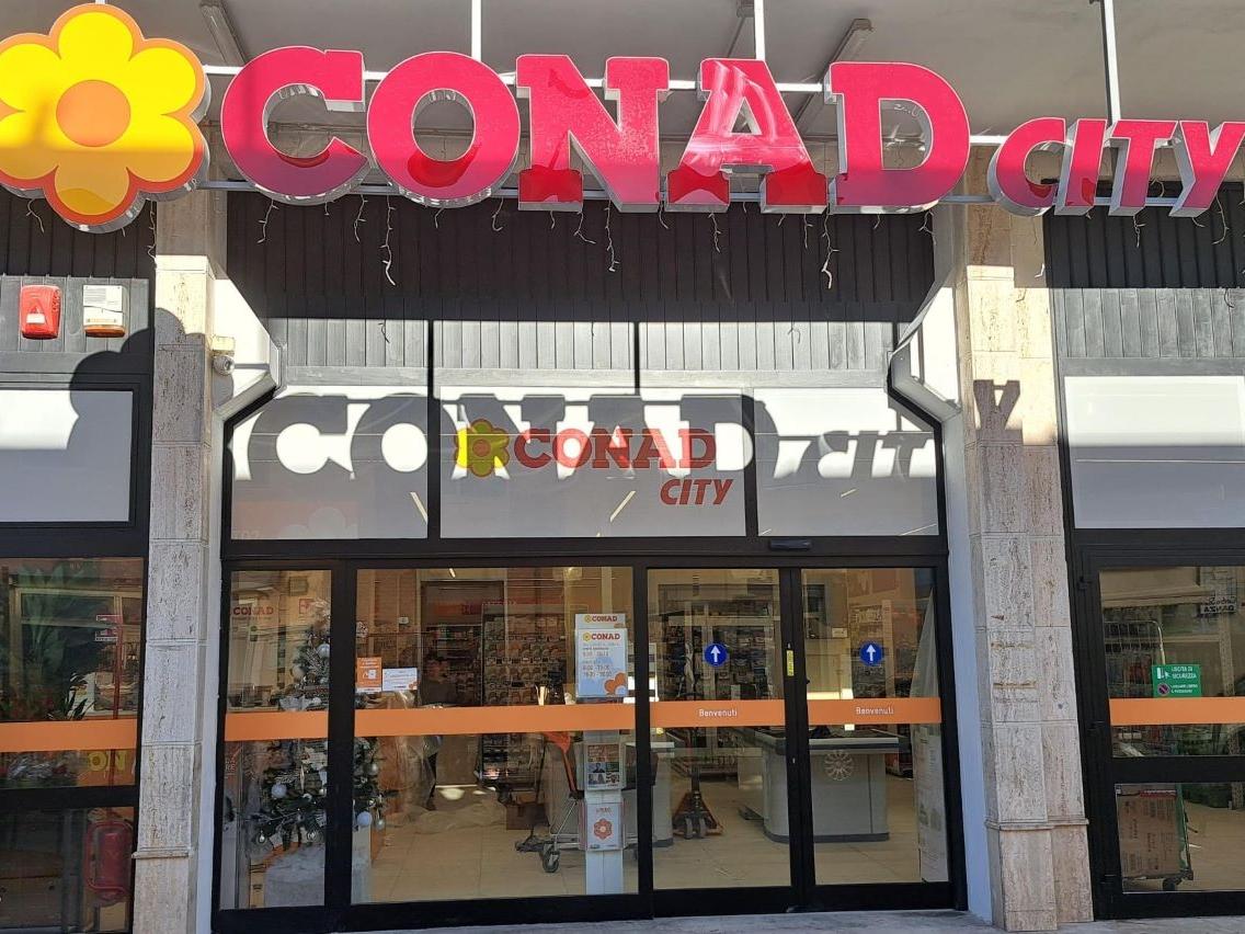 Il Conad City di Via 2 Giugno riapre a Cecina (LI)