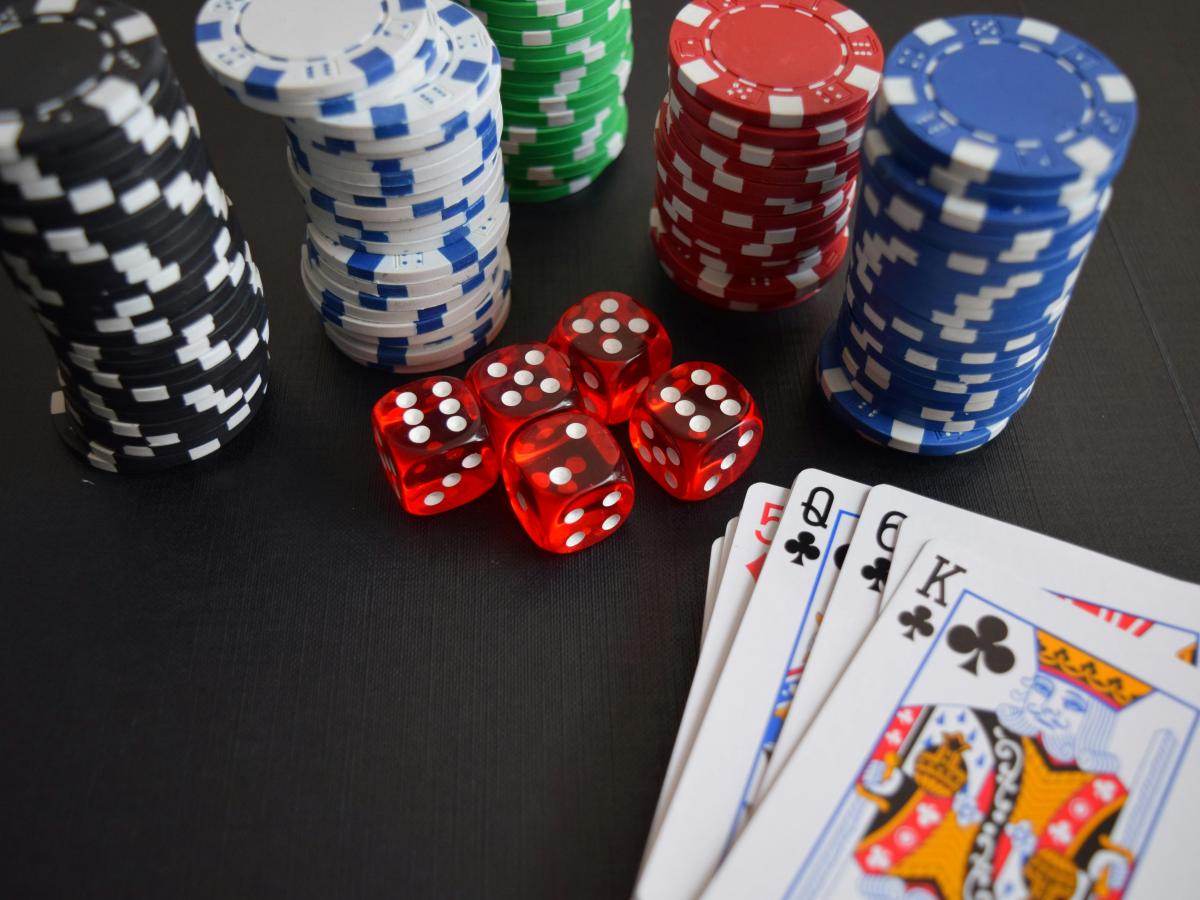 A poker con un budget limitato