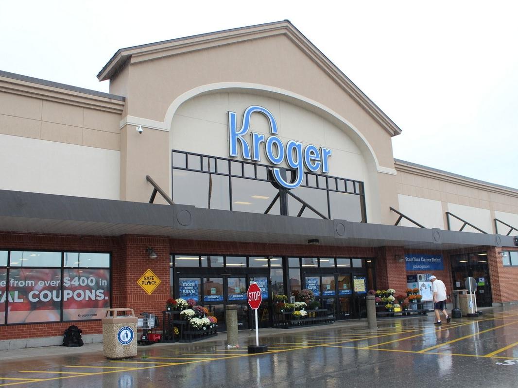 Kroger e Albertsons passano dalla fusione alla causa