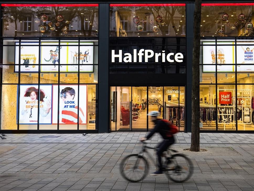 HalfPrice apre a Merlata Bloom