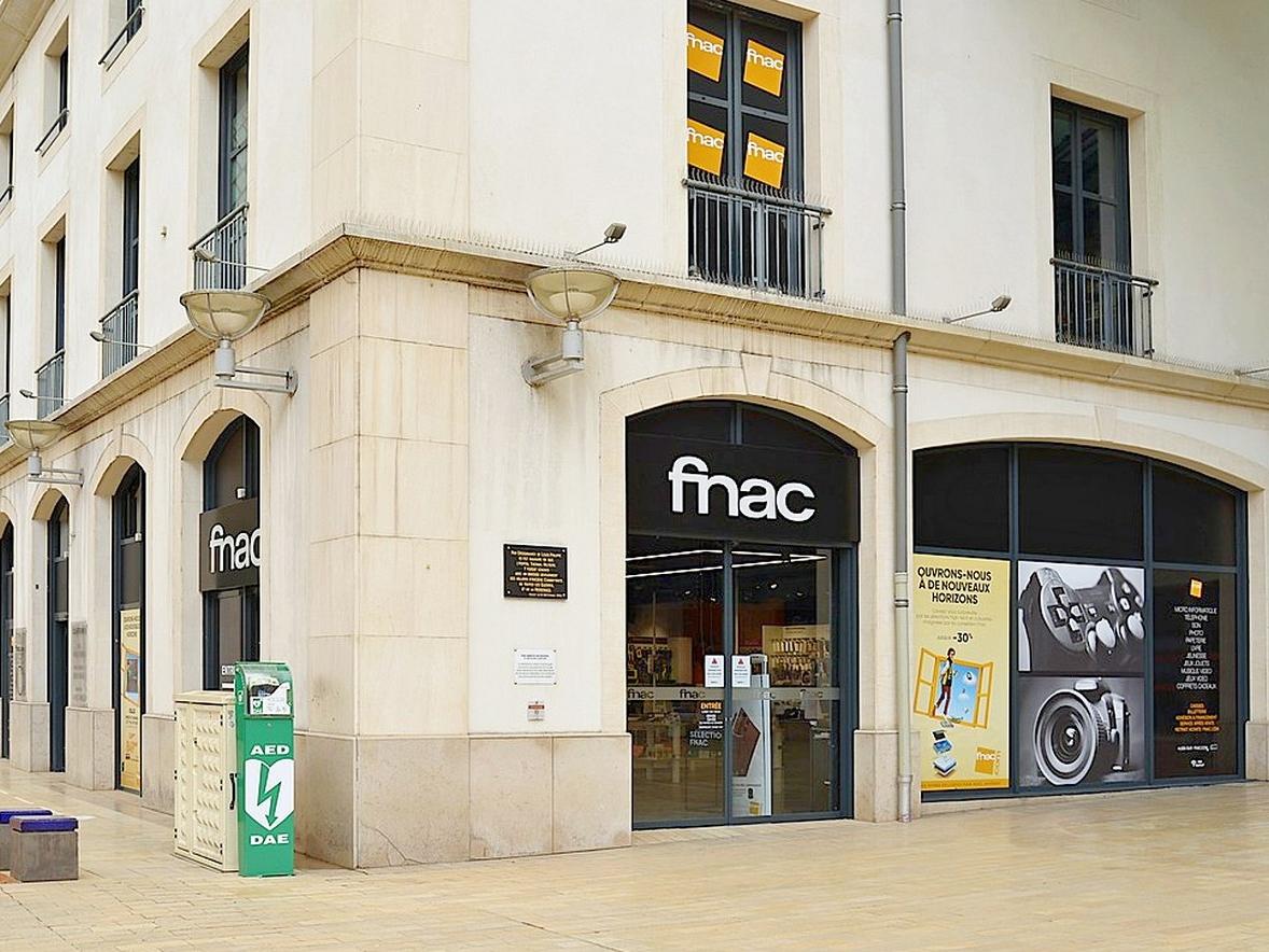 Crediti: Di Tabl-trai, via Wikimedia Commons Fnac Darty: nuovo piano l'11 giugno