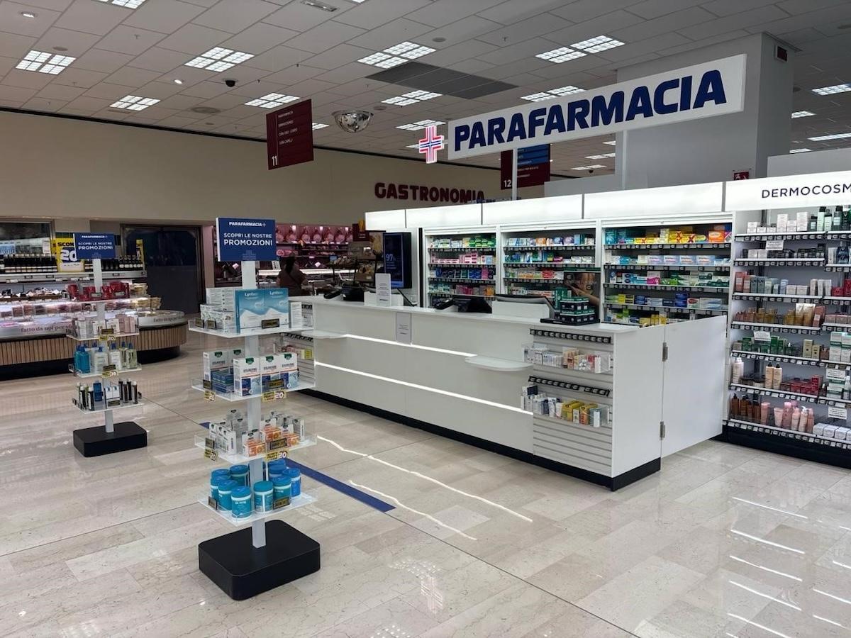 Esselunga, inaugurata la Parafarmacia di Monza