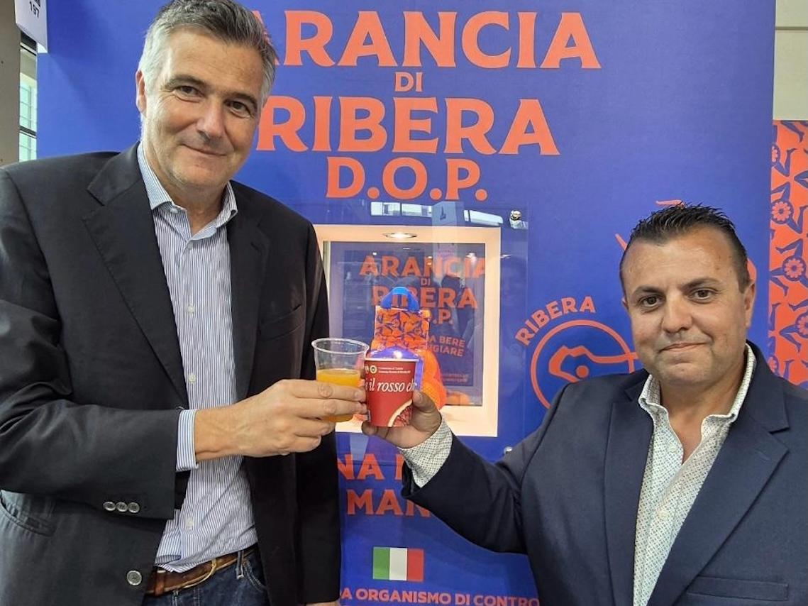 Da sinistra Gerardo Diana e Salvatore Daino Nasce l'intesa tra le arance di SIcilia