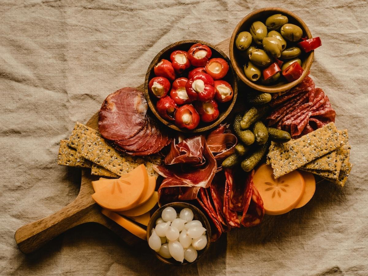 Italiani e aperitivo, per 2 su 3 è un rito irrinunciabile