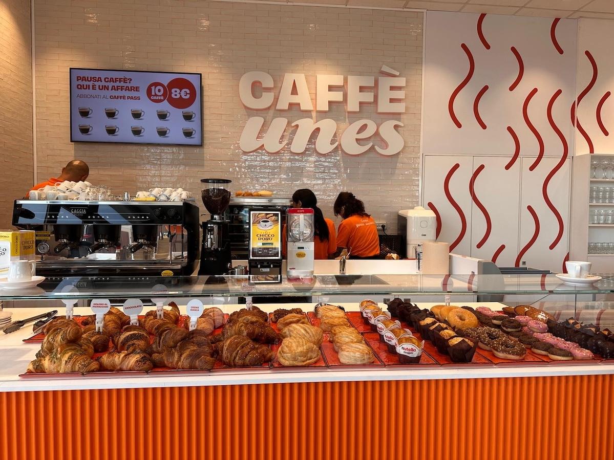 Caffè Unes inaugura a Opera (Mi)