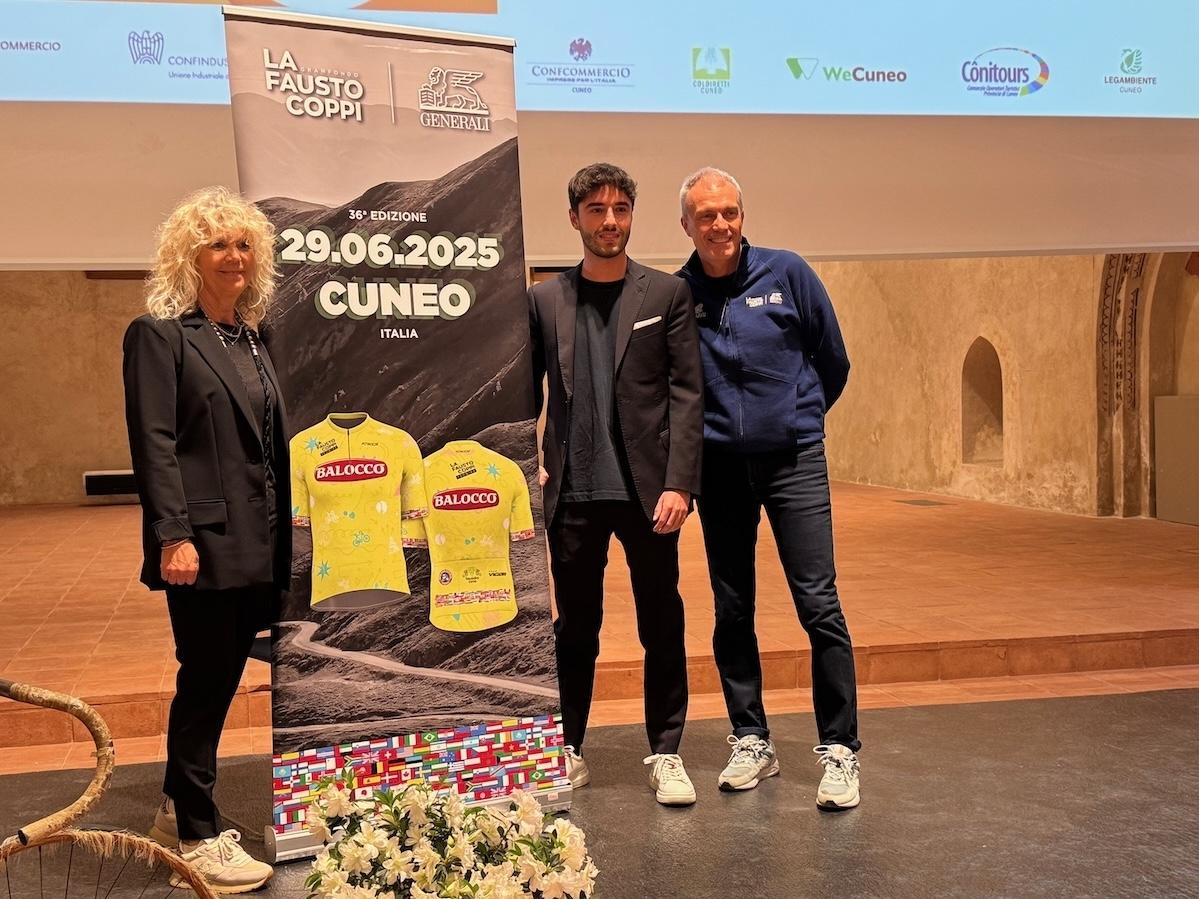 Da sinistra Emma Mana, Marco Costamagna e Davide Lauro La Fausto Coppi Generali e Balocco di nuovo insieme per l’edizione 2025