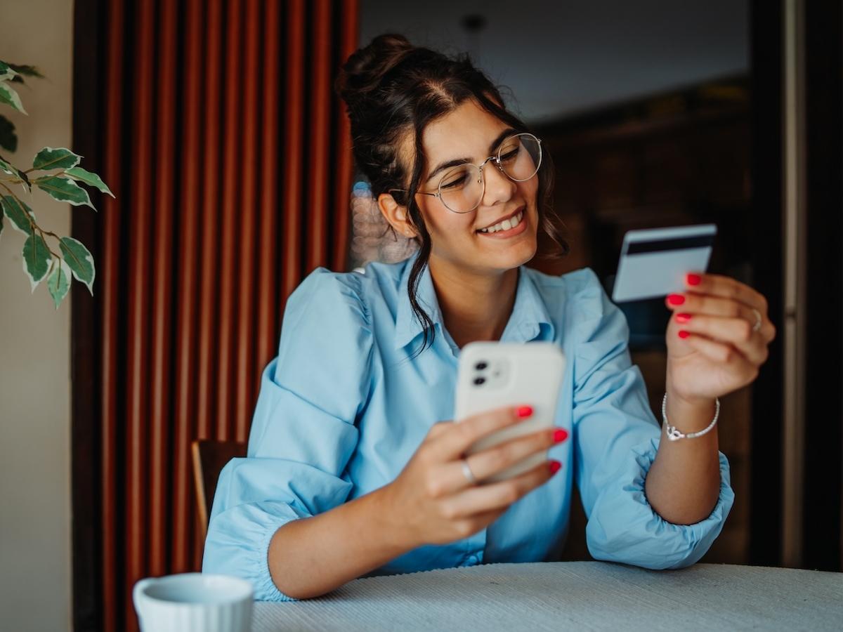 nel-2025-l80-degli-italiani-acquistera-di-piu-sui-social image Nel 2025 l’80% degli italiani acquisterà di più sui social