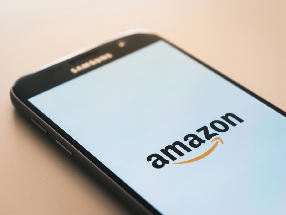 Come scegliere la piattaforma pubblicitaria giusta: guida rapida per marketer e PMI - Distribuzione Moderna Come scegliere la piattaforma pubblicitaria giusta: guida rapida per marketer e PMI - Distribuzione Moderna