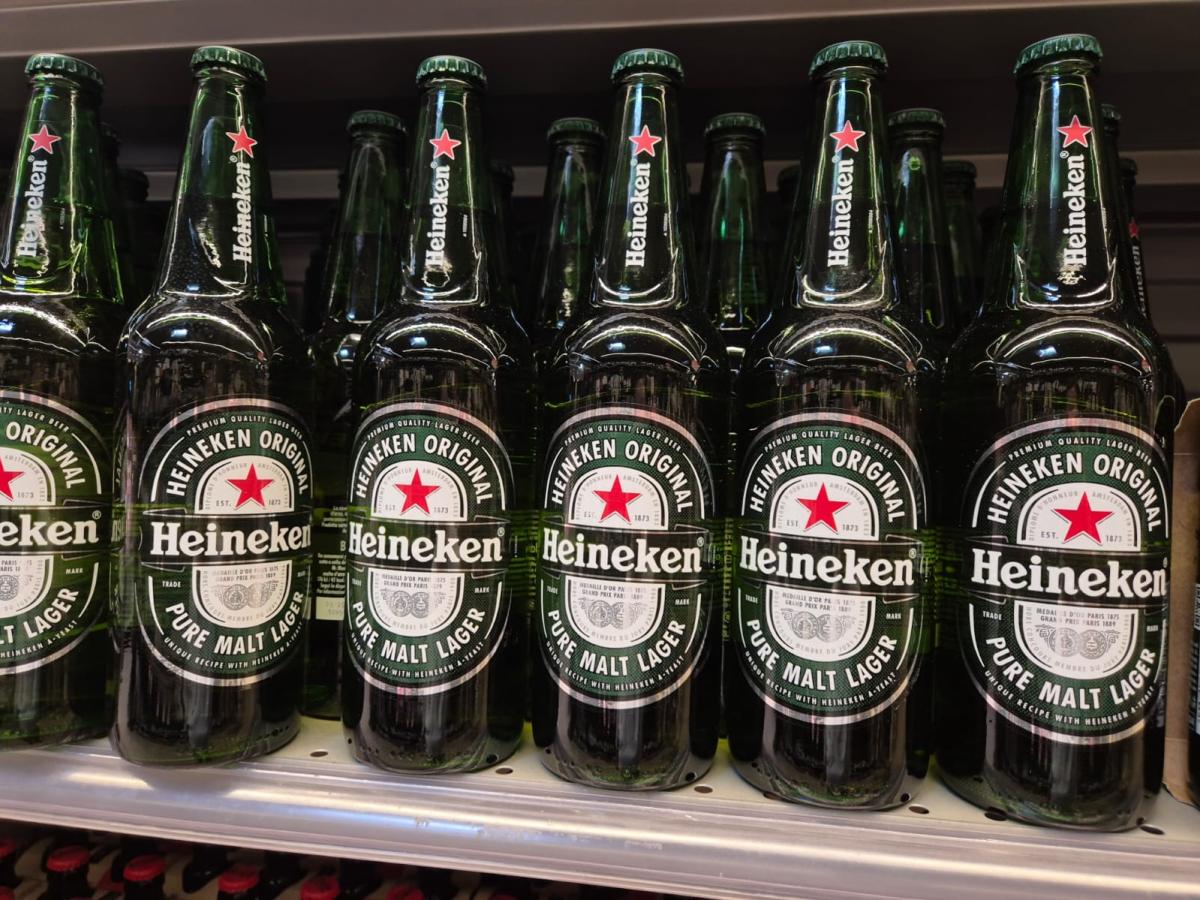 Heineken, 348 milioni di utili in 4 anni. Ma cala la quota di mercato - Distribuzione Moderna Heineken, 348 milioni di utili in 4 anni. Ma cala la quota di mercato - Distribuzione Moderna
