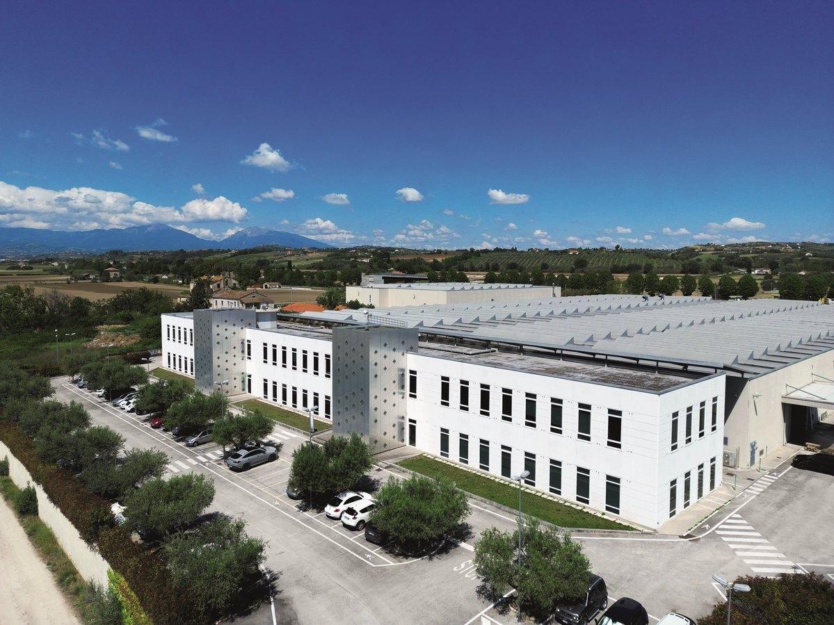 Frigomeccanica entra in Arneg - Distribuzione Moderna Frigomeccanica entra in Arneg - Distribuzione Moderna