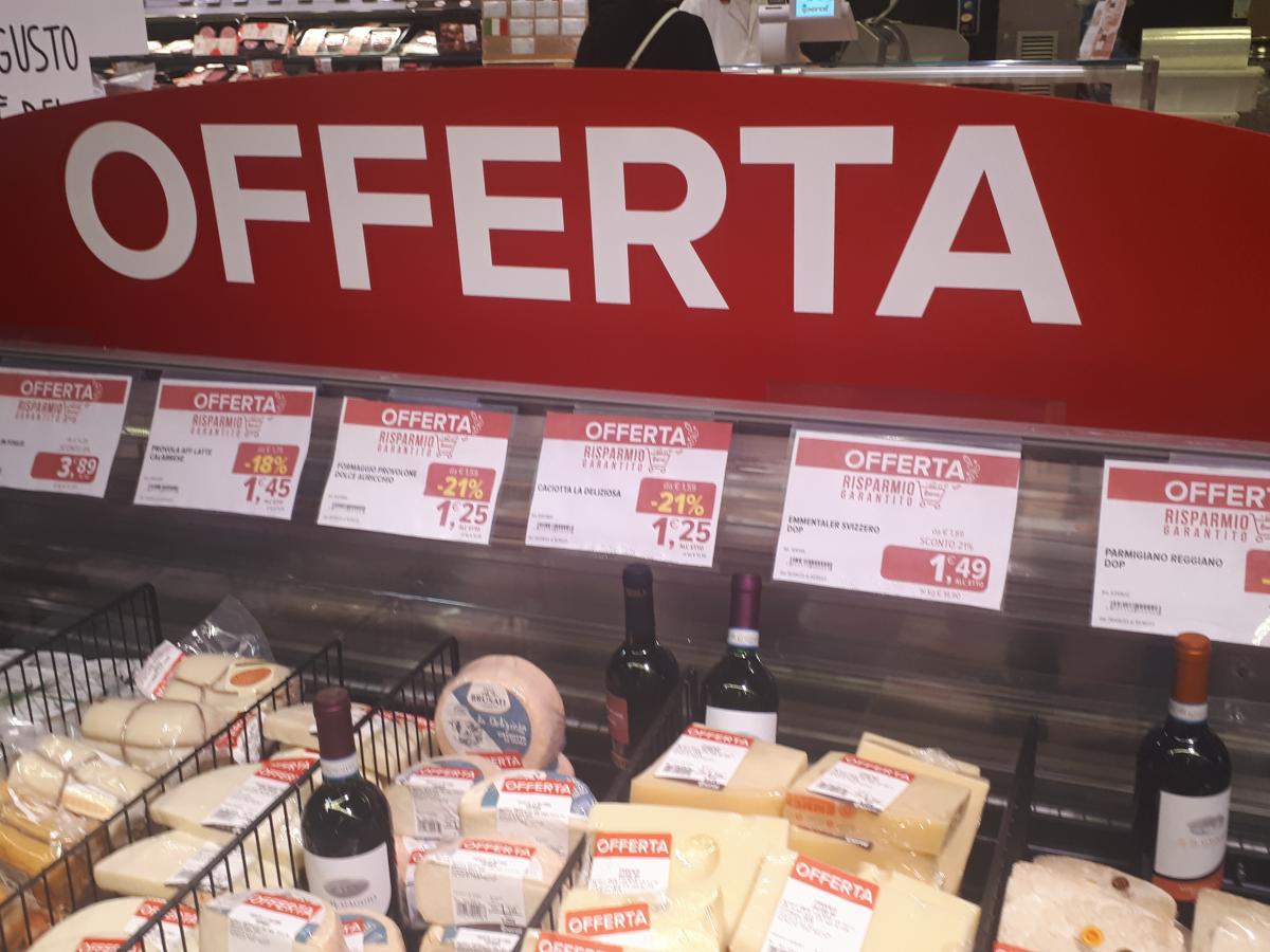 A giugno vendite al dettaglio -0,7%. Volumi: giù il food, su il cura persona - Distribuzione Moderna A giugno vendite al dettaglio -0,7%. Volumi: giù il food, su il cura persona - Distribuzione Moderna
