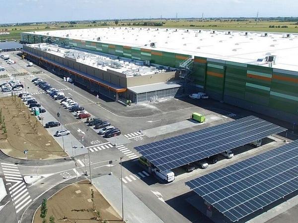 A Deka l'hub Amazon di Vercelli - Distribuzione Moderna