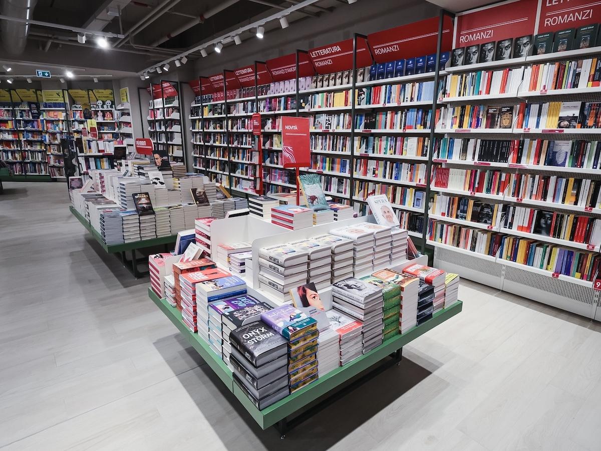 Mondadori Store, nuova libreria nel centro commerciale Apollo di Casapulla (Ce) per promuovere la lettura e l'Intrattenimento - Distribuzione Moderna