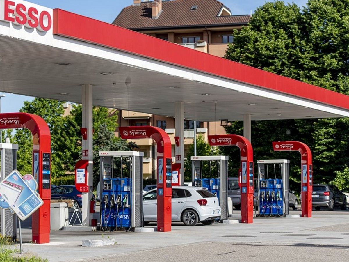 L'inglese Eg Group cede tutte le attività italiane per 425 milioni
