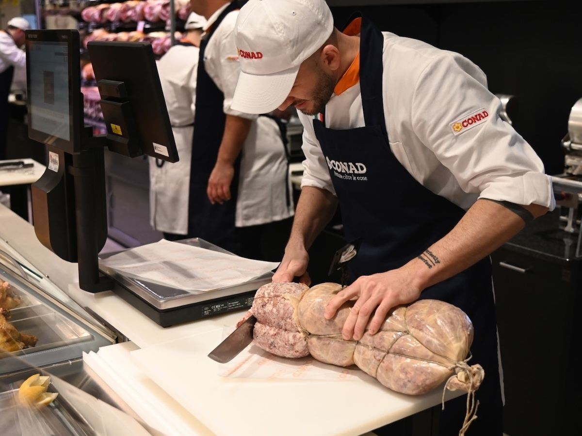 Cia-Conad: ristrutturazione per il superstore di Pesaro con focus sui banchi serviti