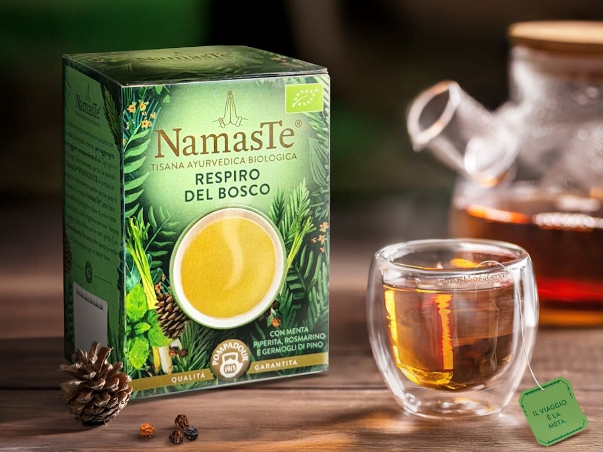 Pompadour con NamasTe a Wanderlust 108 per celebrare uno stile di vita sano