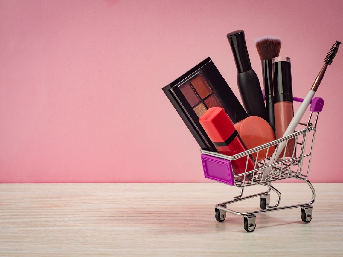 La cosmesi perde smalto sul mercato interno. Ma l'export cresce del 7%