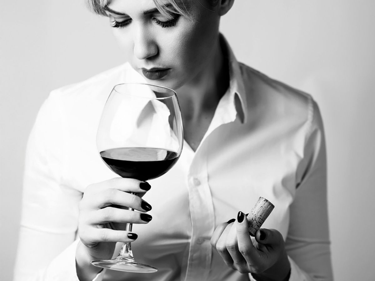 Il suono del sughero: quando l’apertura di una bottiglia migliora il gusto del vino