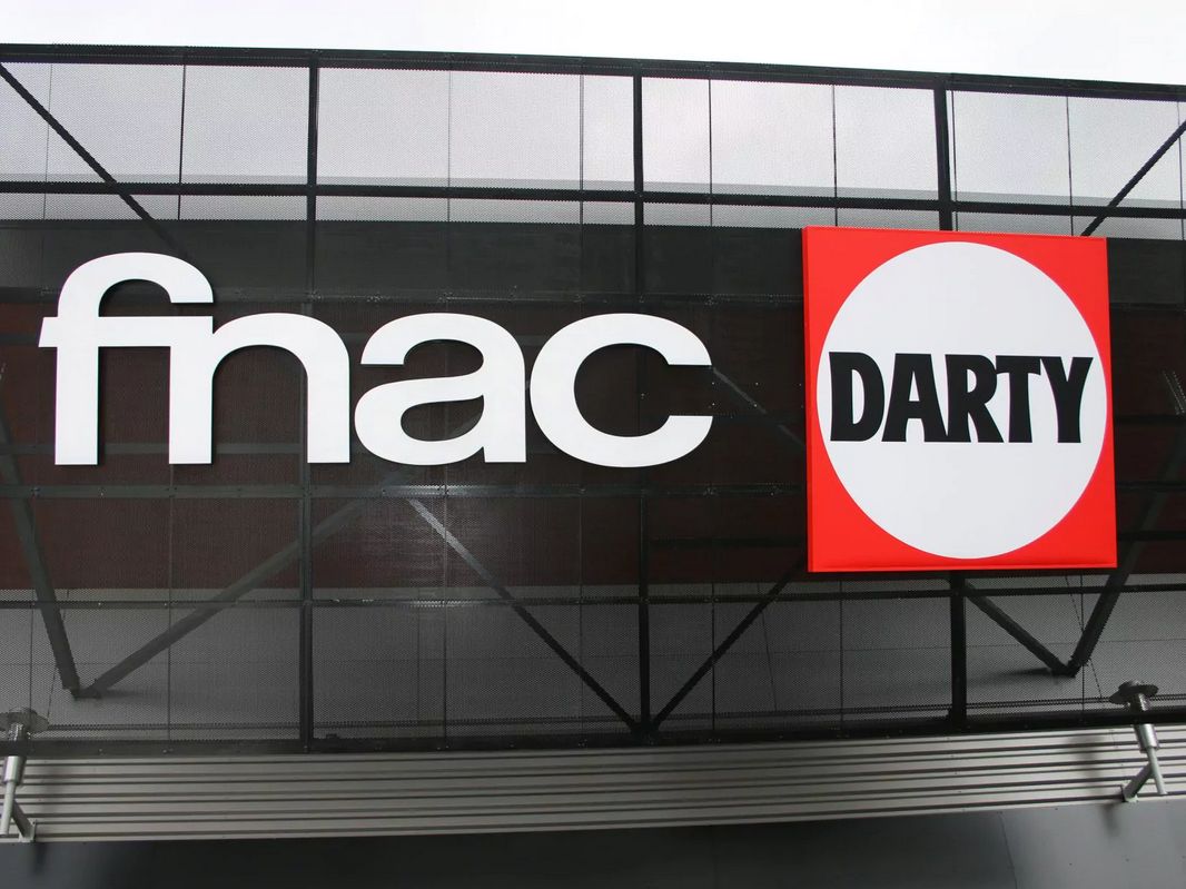 Unieuro e i servizi spingono Fnac Darty: 7 miliardi in 9 mesi