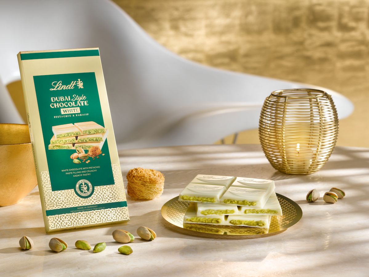 Lindt Dubai style chocolate si rinnova con le varianti bianco ed extra fondente