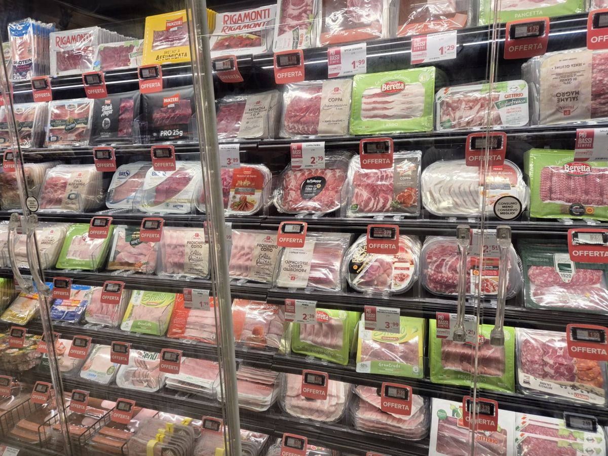 A ottobre prezzi nel carrello +2,3%. Confcommercio: manca la spesa delle famiglie   