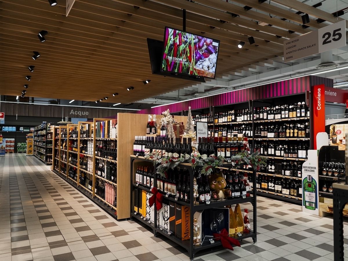 Ipercoop di Cuneo, Nova Coop completa il restyling: nuovi reparti, tecnologie e servizi