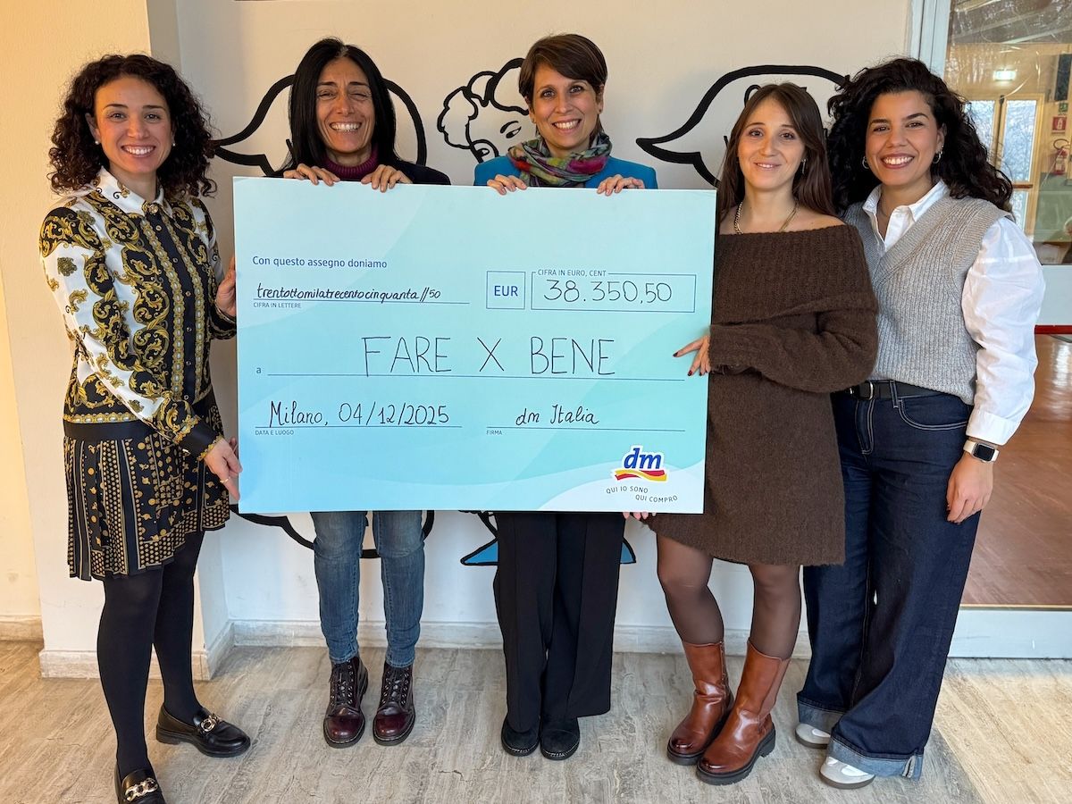 Dm Italia ripropone il Giving Friday e dona oltre 38mila euro all'associazione Fare X Bene