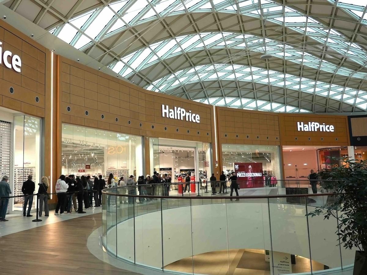 HalfPrice raddoppia a Roma e apre un punto vendita nel centro commerciale The Wow Side