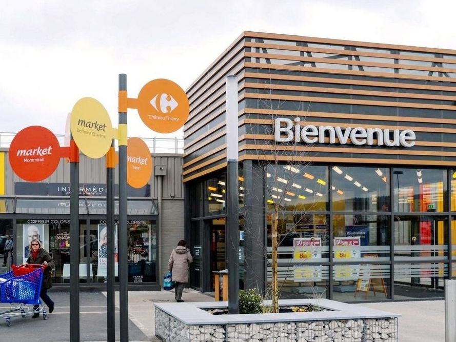 Carrefour e Carmila: JCDecaux sviluppa il retail media in oltre 250 centri commerciali