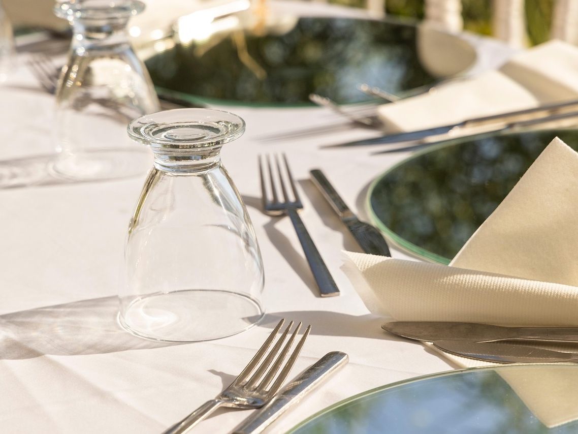 Ups per ristoranti: come scegliere il gruppo di continuità perfetto