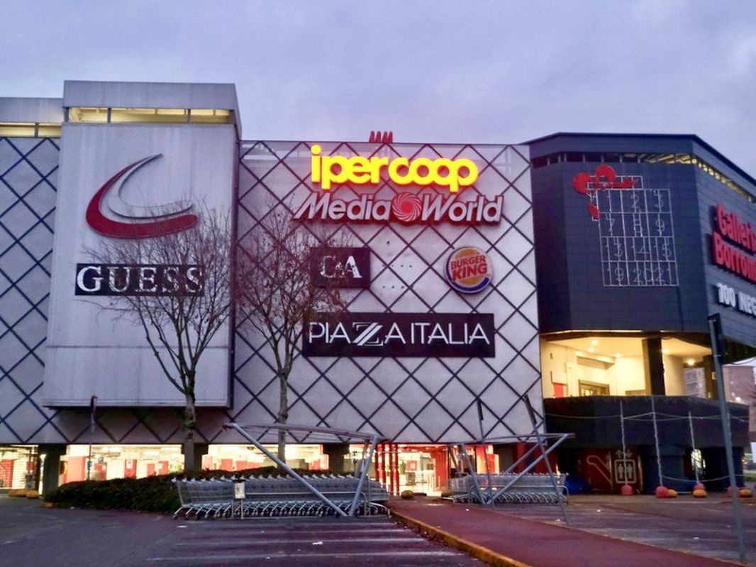 Supernova sempre più grande in Italia: acquisito il centro Galleria Borromea